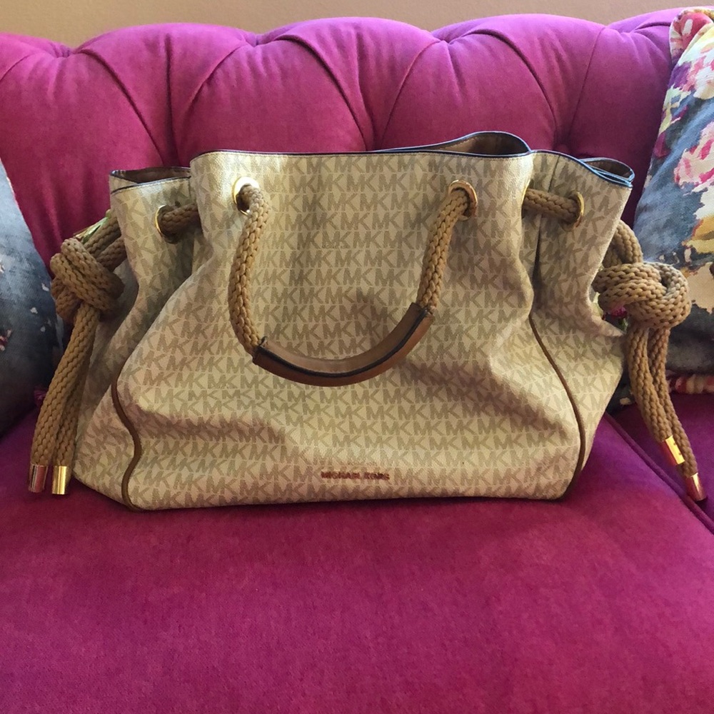 Michael kors bag